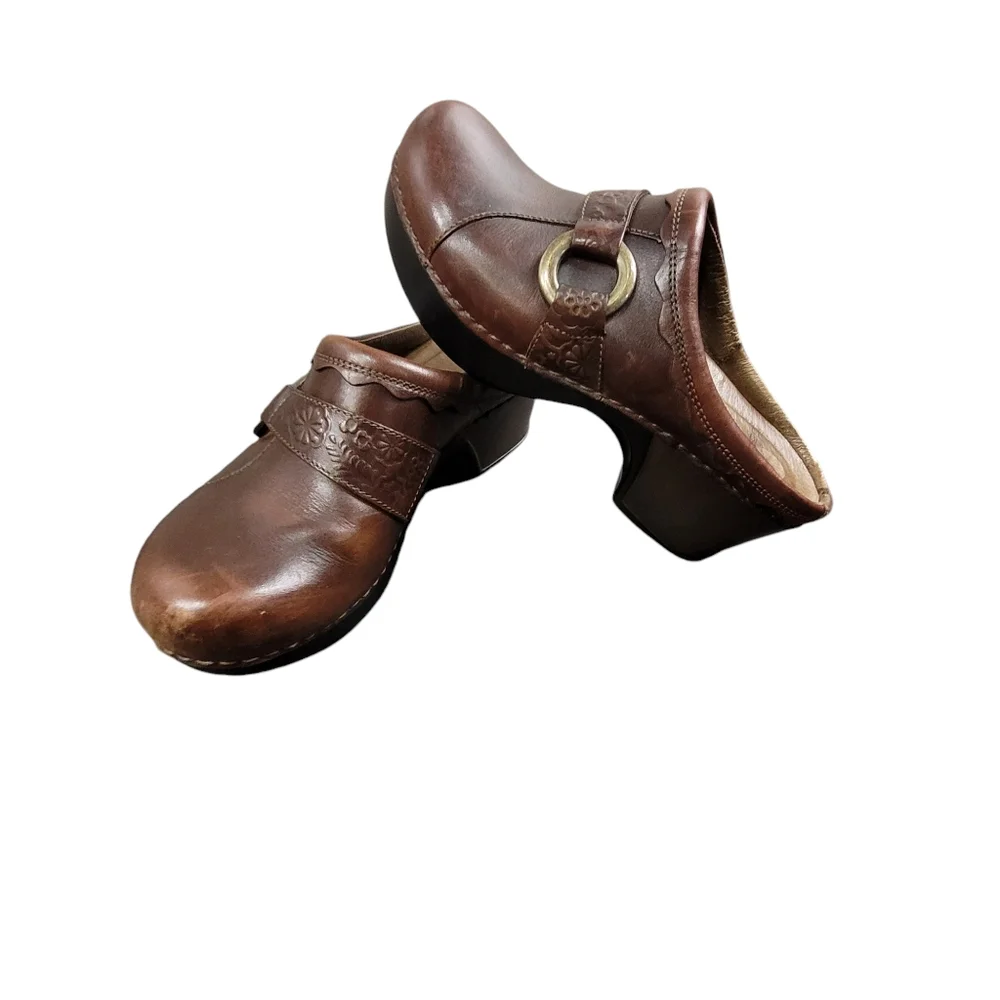 Dansko Ingrid Mule Clog Shoes Womens 39 EU 8.5 Brown Leather Embossed Never Worn - Picture 2 of 15
